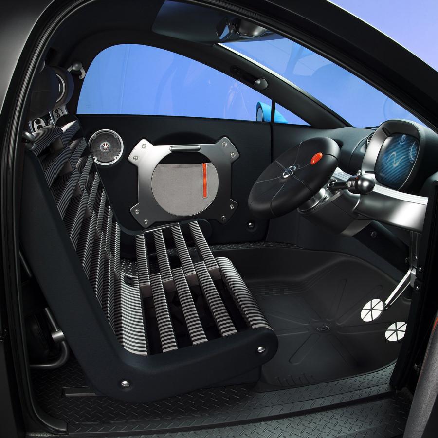 Интерьер Nissan Nails Concept 2001 года  (фото 11 из 17)
